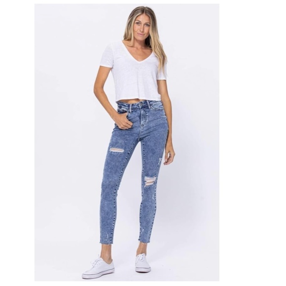 JUDY BLUE Acid Wash Distressed Skinny Jeans Size 9/29 - Picture 6 of 16